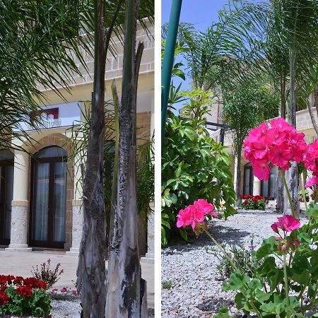 Hotel Villa Leuzzi Salice Salentino Exterior photo