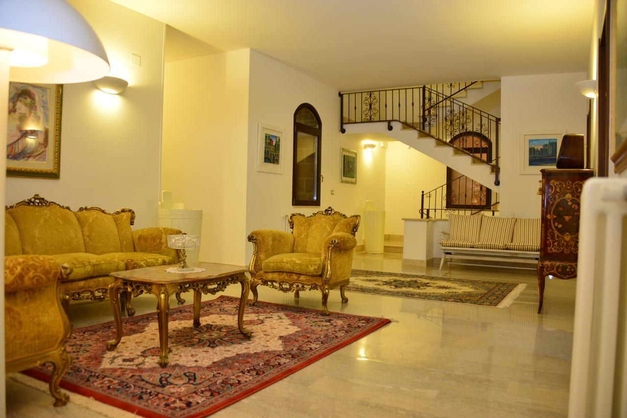 Hotel Villa Leuzzi Salice Salentino Exterior photo